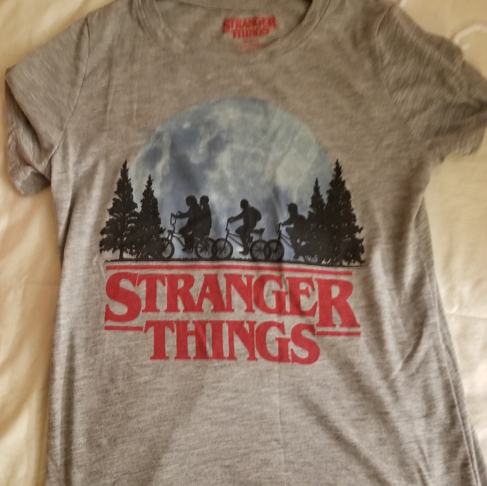 T Shirt-Netflix original merchandise